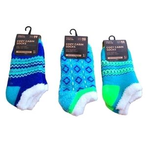 3 Pairs of Aloe Infused Cozy Cabin Socks, Youth Size 10 - 4